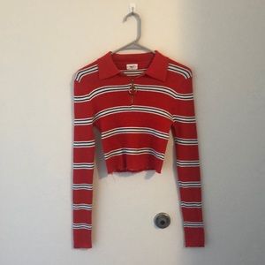 Cropped red striped sweater with circle zipper